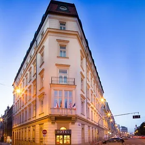 https://express-by-holiday-inn-city-center-prague.praguehotelsweb.com